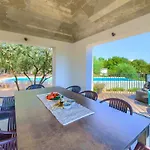 بيت للعطل Margari Mit Privatem Pool By Interhome *