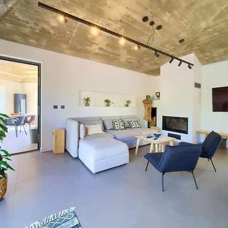 Margari Mit Privatem Pool By Interhome Holiday home *