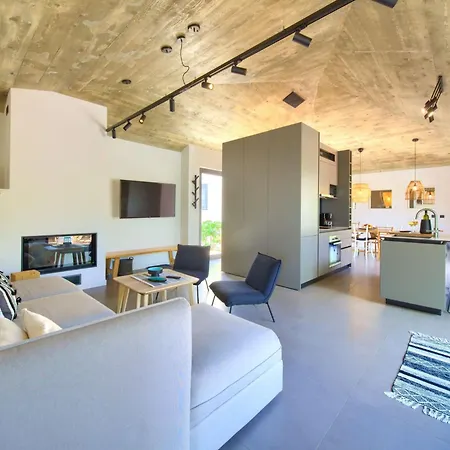Margari Mit Privatem Pool By Interhome *