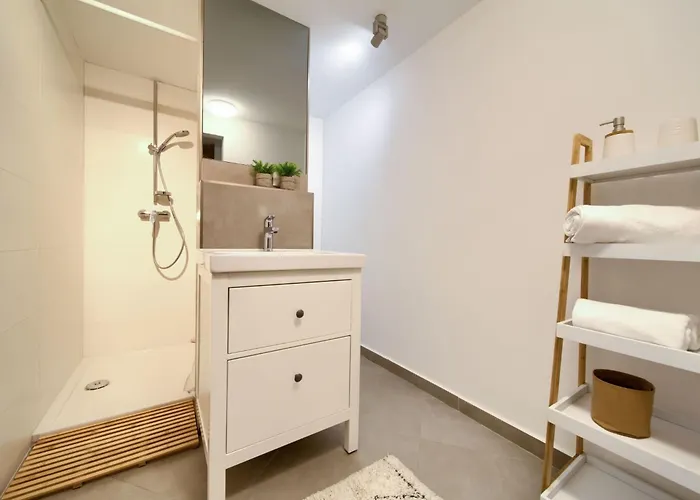Margari Mit Privatem Pool By Interhome * Linardici